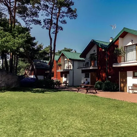 Ganzjaehrig Bewohnbares Direkt Am Von By Interhome Dźwirzyno
